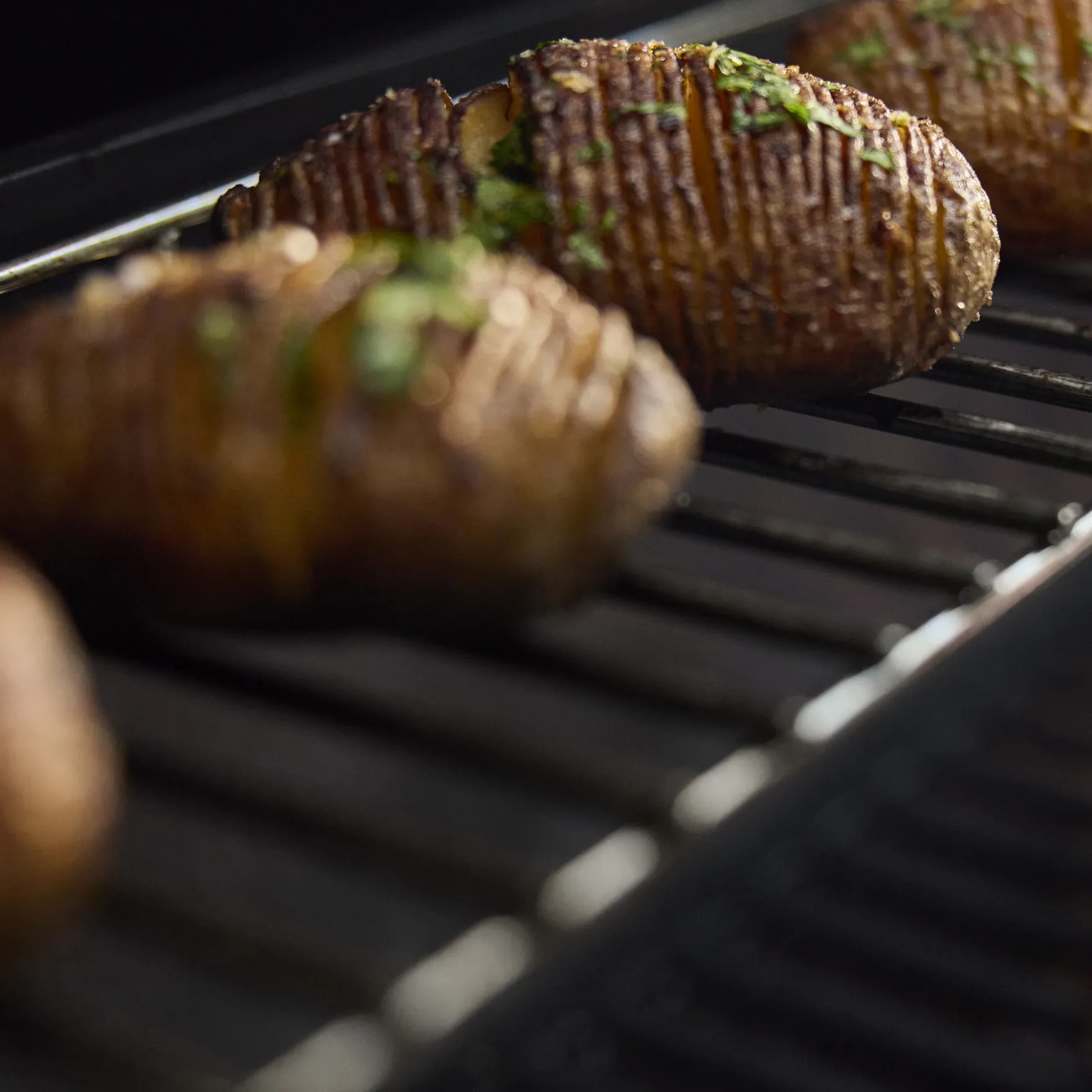 Genesis® E-330WR Gasgrill Stealth® Edition