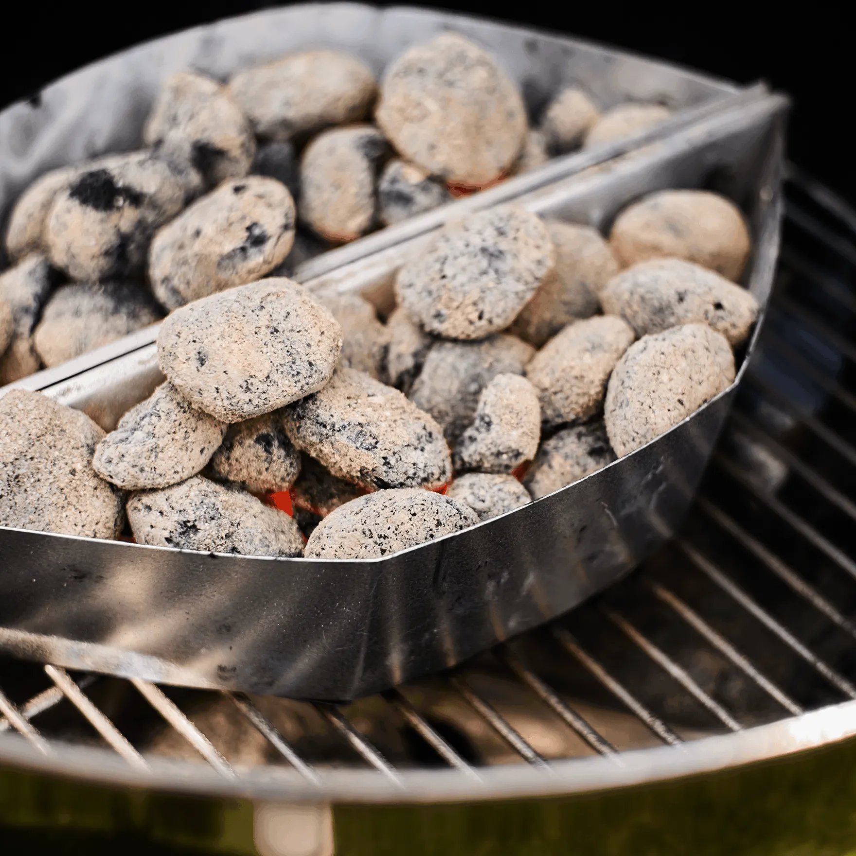 Grillbriketts aus Kokosnussschalen