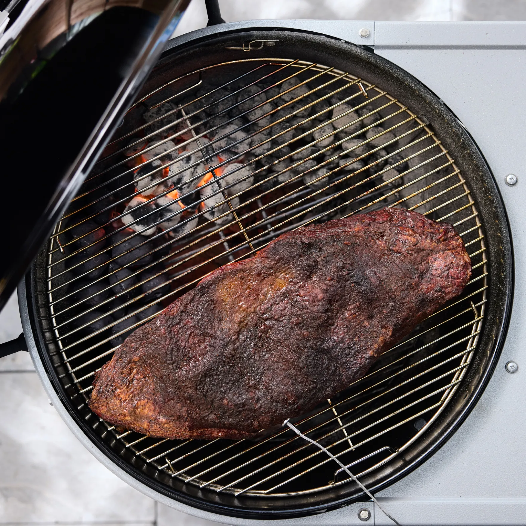 Performer Premium smarter Holzkohlegrill Ø57cm