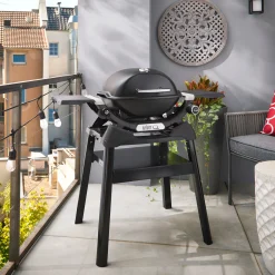 Q 1200N Gasgrill mit Seitentischen und kompaktem Stand