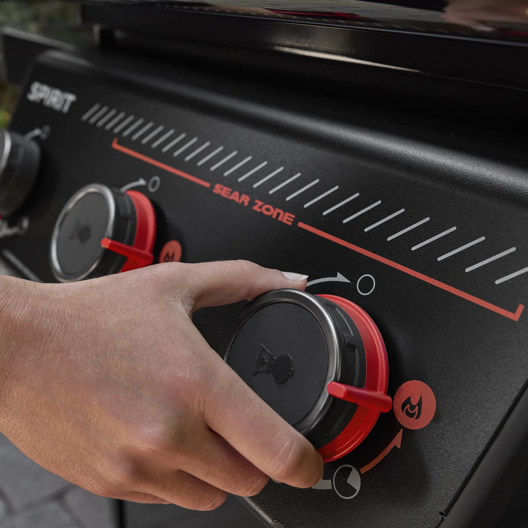 Spirit® EP-435R Gasgrill Stealth® Edition