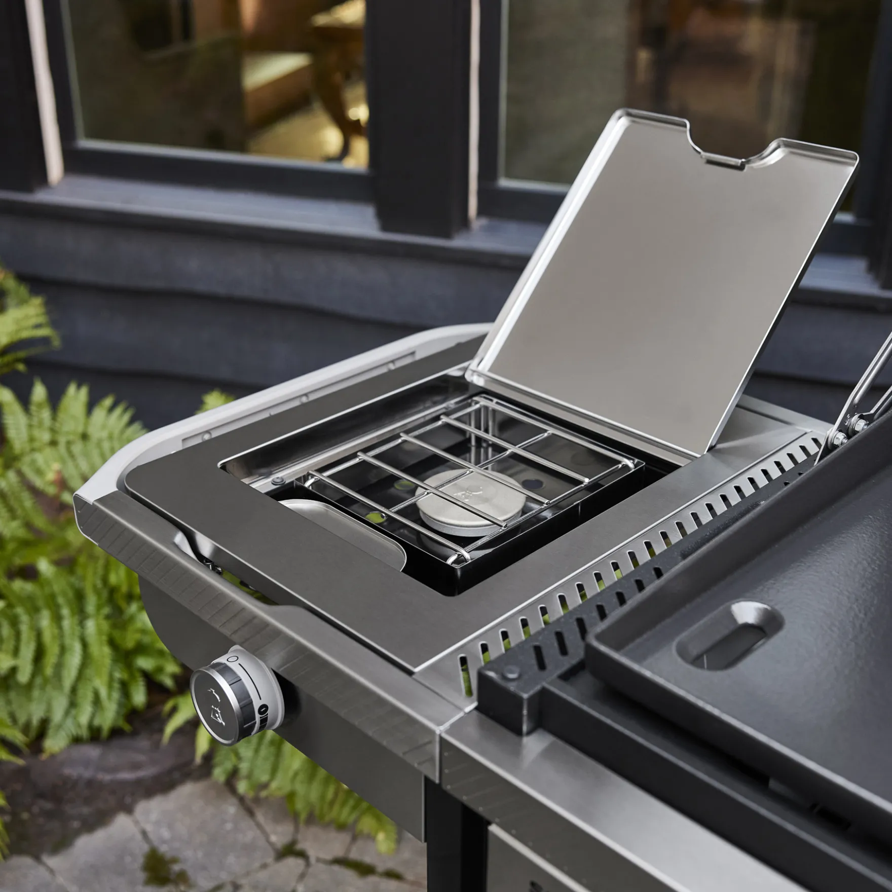 Weber® SLATE® GPSB 76 cm Premium Plancha